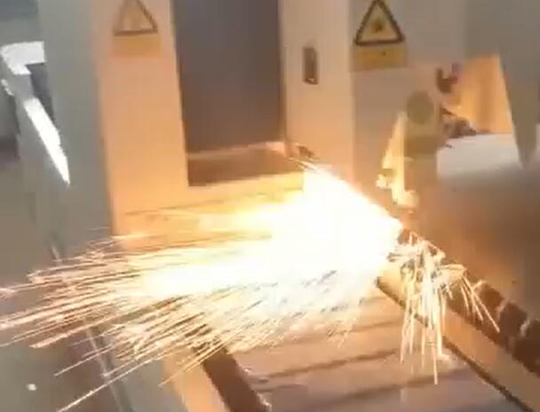 光纖激光切割機配件有哪些?