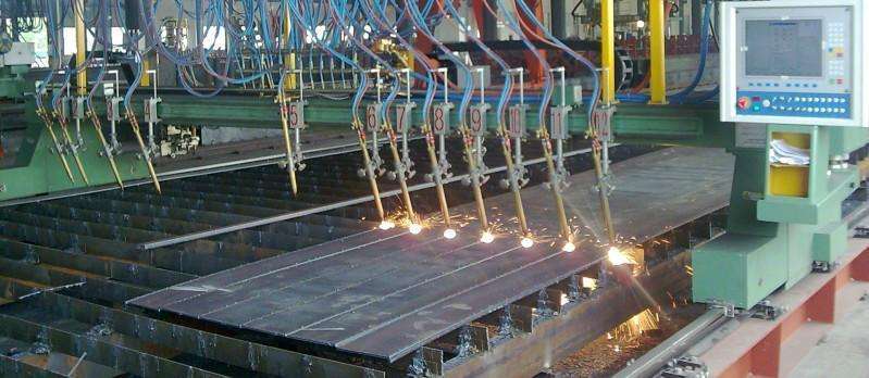 數(shù)控火焰切割機(jī) 數(shù)控火焰切割機(jī)