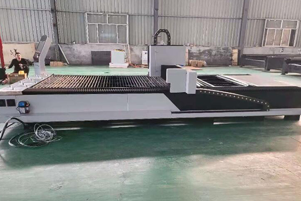 選用光纖激光切割機(jī)在價(jià)格的一些誤區(qū)